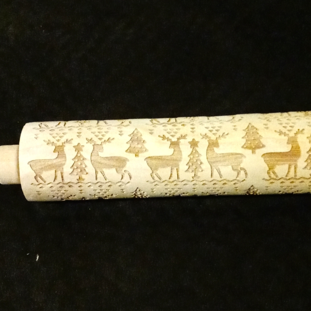 🆕 Christmas cookie stamp roller designed w/ reindeers, trees & snow **SEE PICS* - Picture 3 of 3